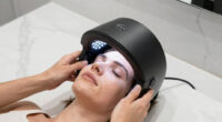 4 Best Light Therapy Devices for Rosacea Prone Skin in 2026